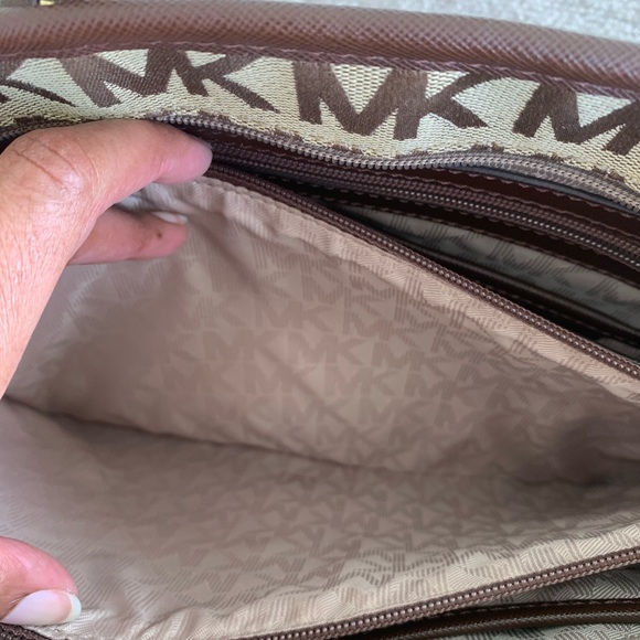 Michae Kors medium canvas tote bag - Picture 6 of 15